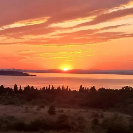 بيت ضيافة Mihnevi تشيرنوموريتس